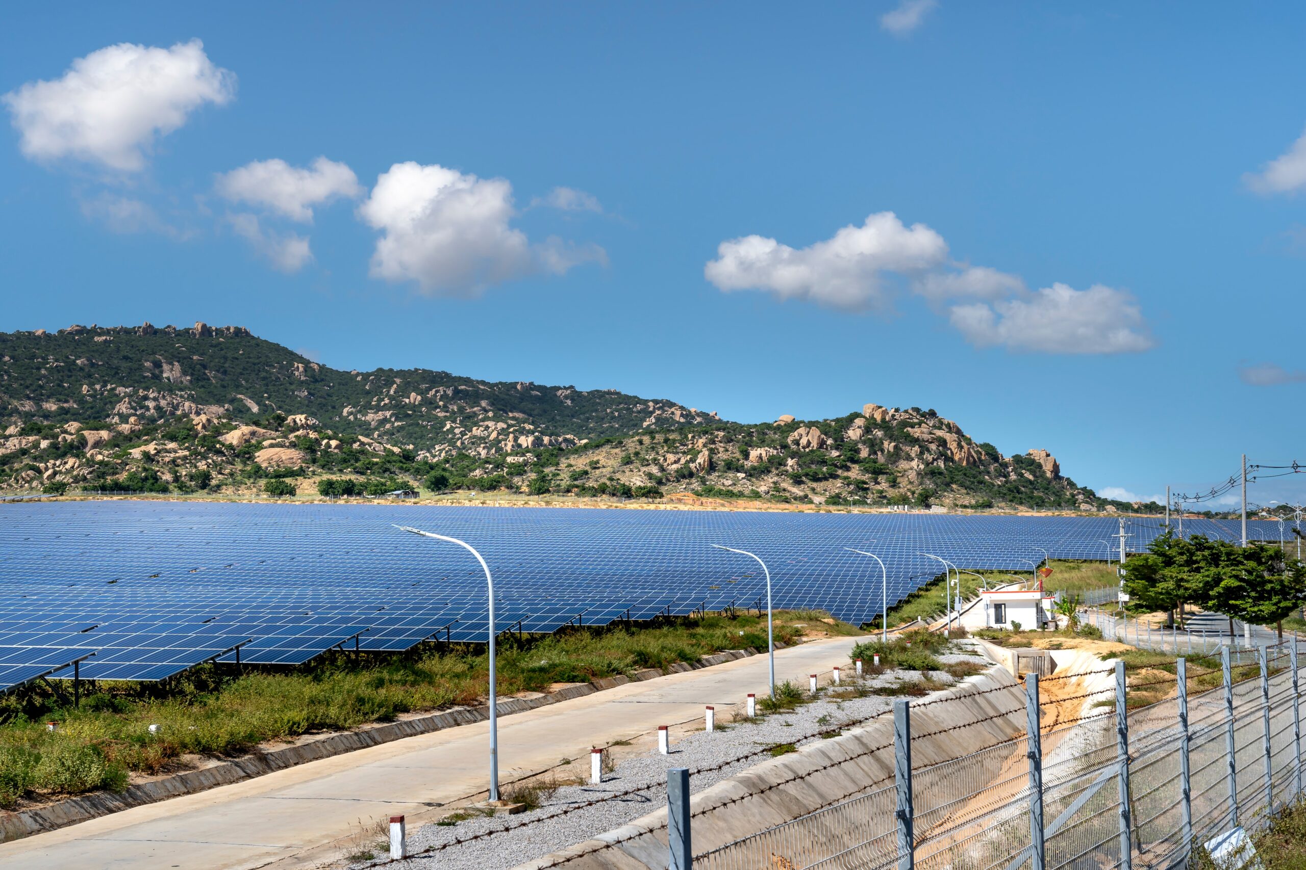 Solar Panel vs Photovoltaic